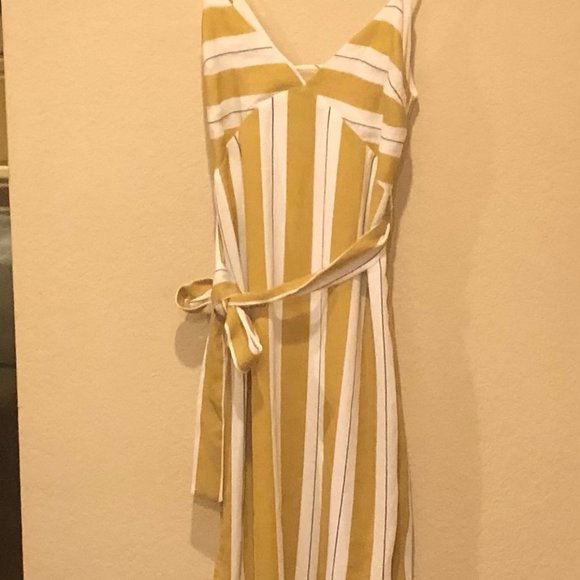 Sundress - Picture 1 of 8